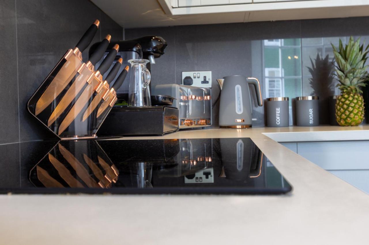 Bright Cheery 4 Bd Apartment By Brighton Station エクステリア 写真