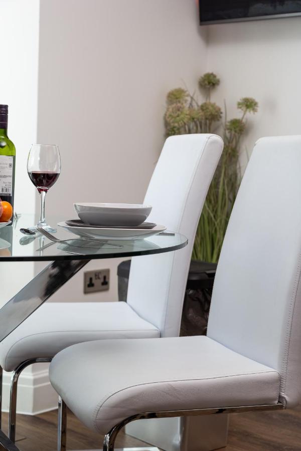 Bright Cheery 4 Bd Apartment By Brighton Station エクステリア 写真