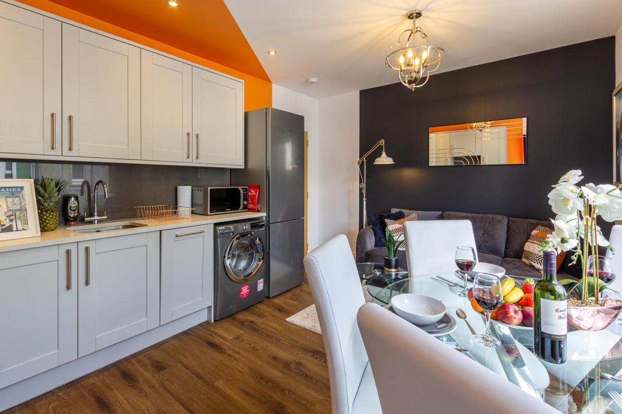 Bright Cheery 4 Bd Apartment By Brighton Station エクステリア 写真